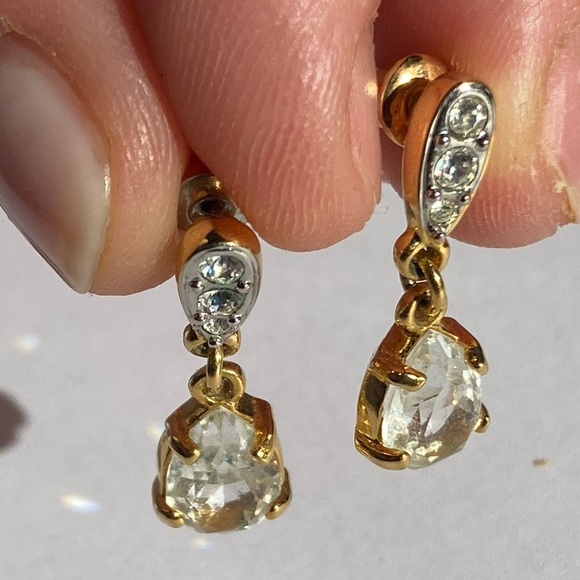 EVEVIC crystals from SWAROVSKI dangle earrings for pierced ears - Picture 1 of 12